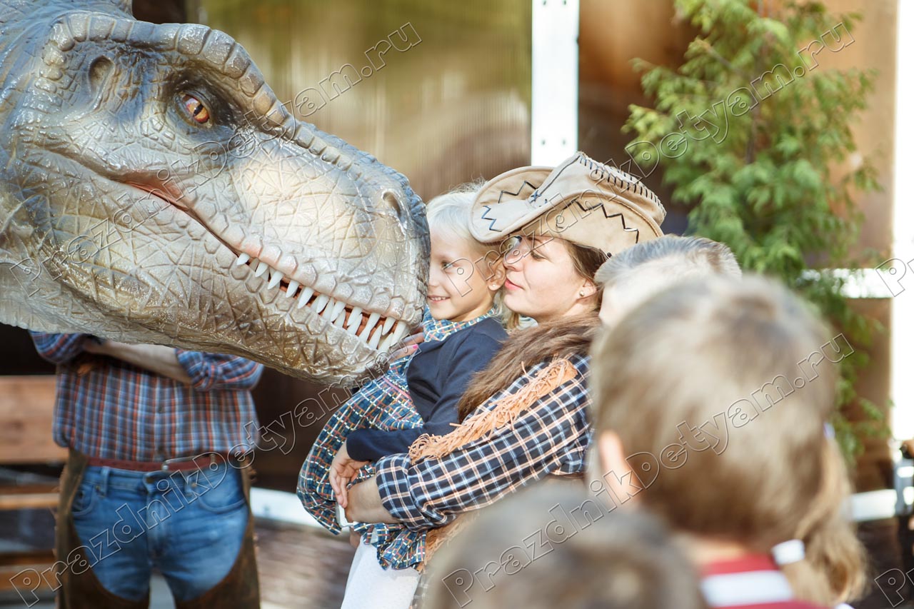 zhivoj-dinozavr-na-detskij-prazdnik-38.jpg